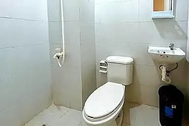 Flogel House Hotel *